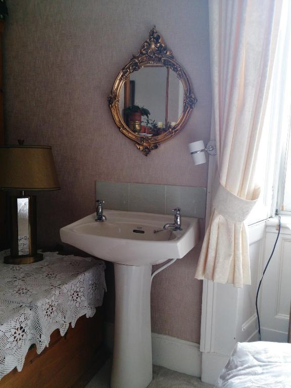 Castle Viewpoint B&B 인버네스 객실 사진